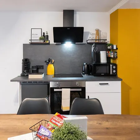 Altbauoase - Ruhig, Zentral, Terrasse, Bahnhof 400m - Apartment *