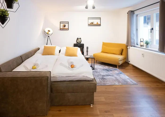 Appartement Altbauoase - Ruhig, Zentral, Terrasse, Bahnhof 400m - *