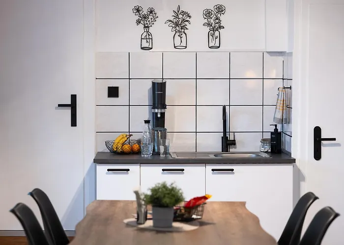 Altbauoase - Ruhig, Zentral, Terrasse, Bahnhof 400m - Fulde