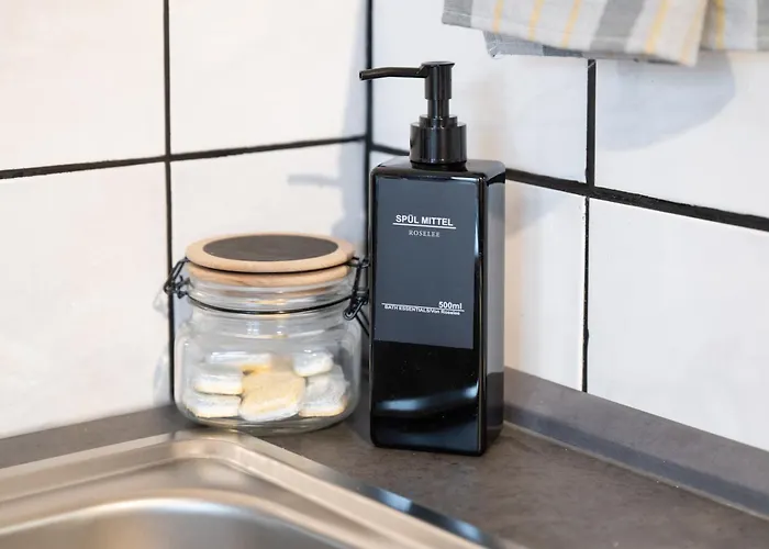 Altbauoase - Ruhig, Zentral, Terrasse, Bahnhof 400m - Appartement Fulde