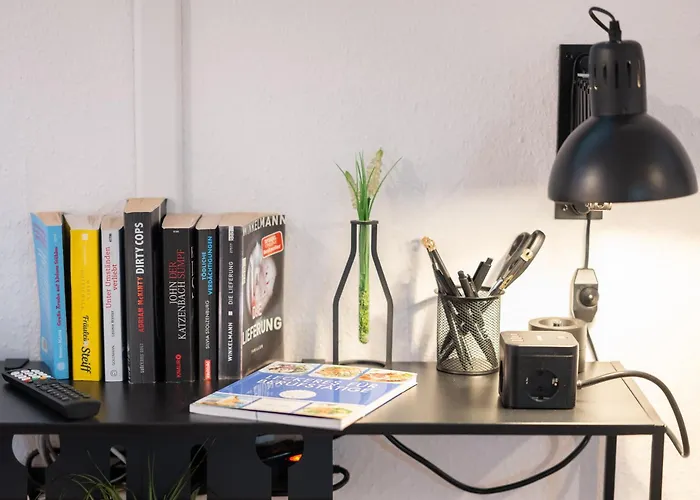 Altbauoase - Ruhig, Zentral, Terrasse, Bahnhof 400m - Appartement